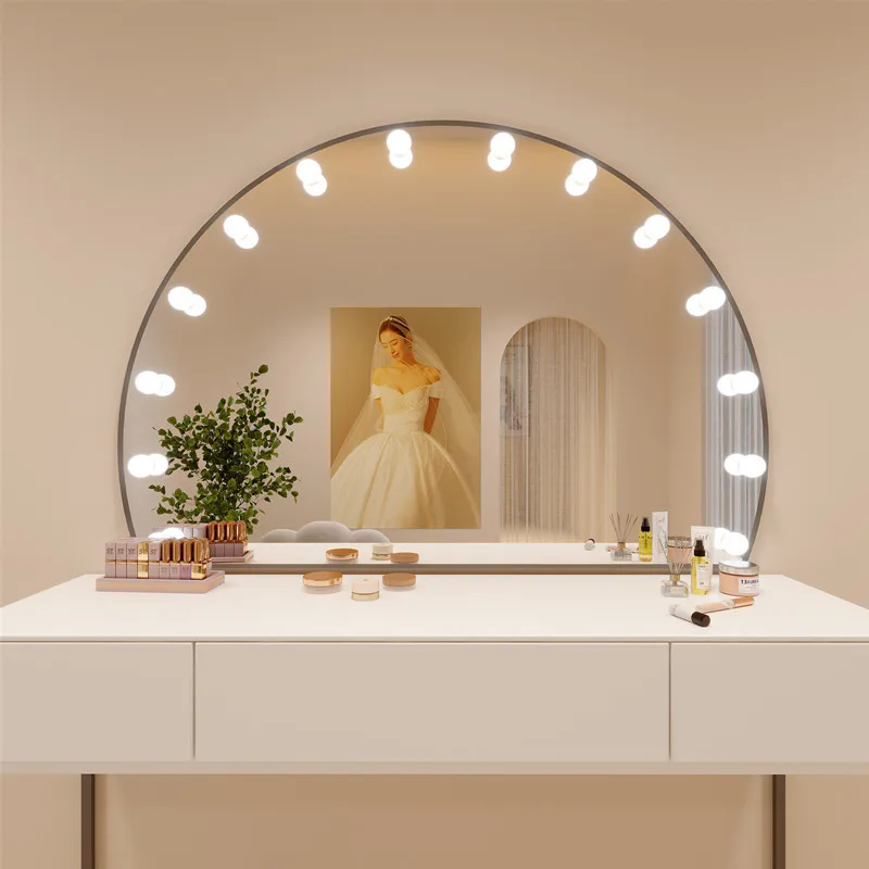 Beauty & Makeup Katia Di Paola - r5.13 Fotostudio-Schminkspiegel Brautmodengeschäft Schminktisch Schönheitssalon Schminktisch